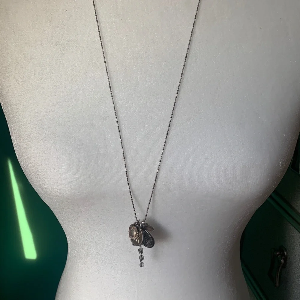 Necklace - Picture 2 of 3